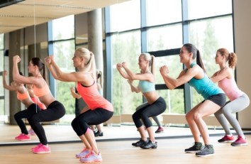 4-oefeningen-voor-sterke-benen-en-strakke-billen_mh_crop638x416