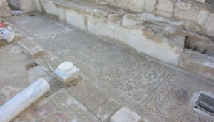 Byzantijnse kerk met mogelijk het graf van Zacharia