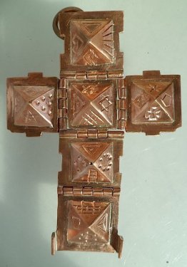 ed674b50-33ff-11e4-8428-9c5f243cdf6b latijns kruis