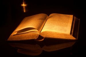 heilige-schrift-0a0b29fe-3cf7-4528-8208-9c33823f3cb3