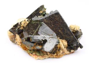 4016-aegirien-cluster-nr-8-90x68x43mm-244gram-1